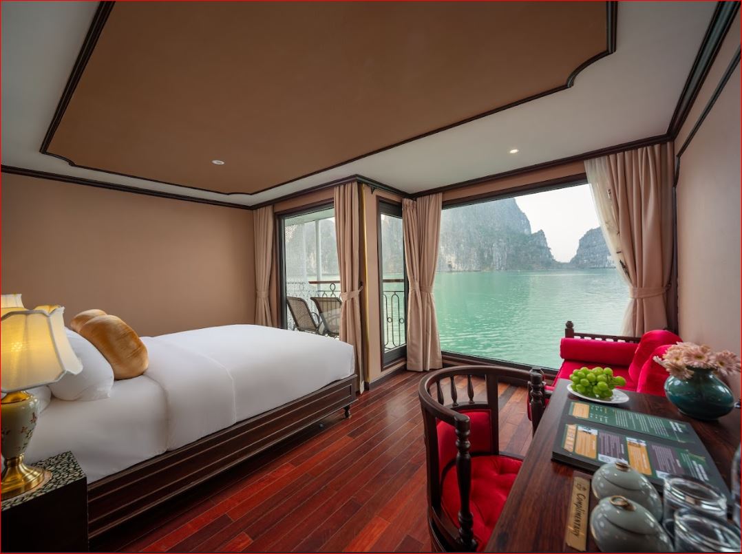 Indochine Grand Luxury Cruise: 5.5-Star Lan Ha Bay (2-3 Days)