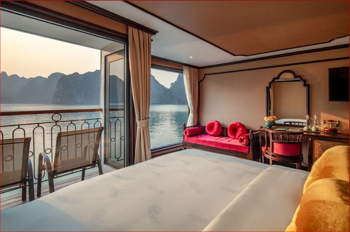 Indochine Grand Luxury Cruise: 5.5-Star Lan Ha Bay (2-3 Days)