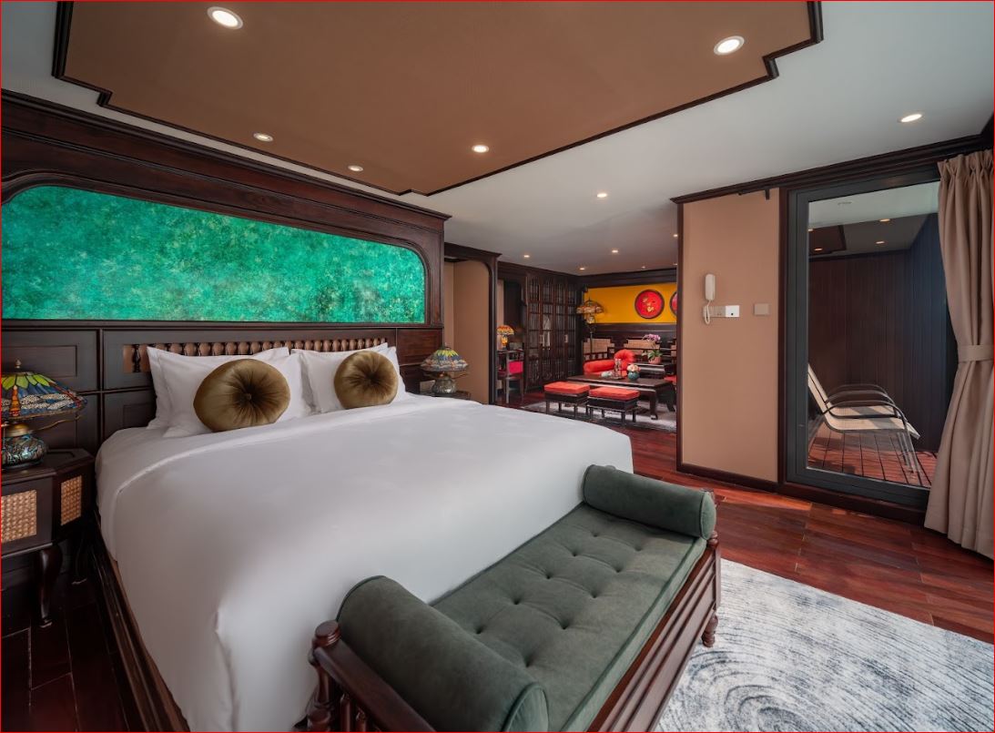 Indochine Grand Luxury Cruise: 5.5-Star Lan Ha Bay (2-3 Days)