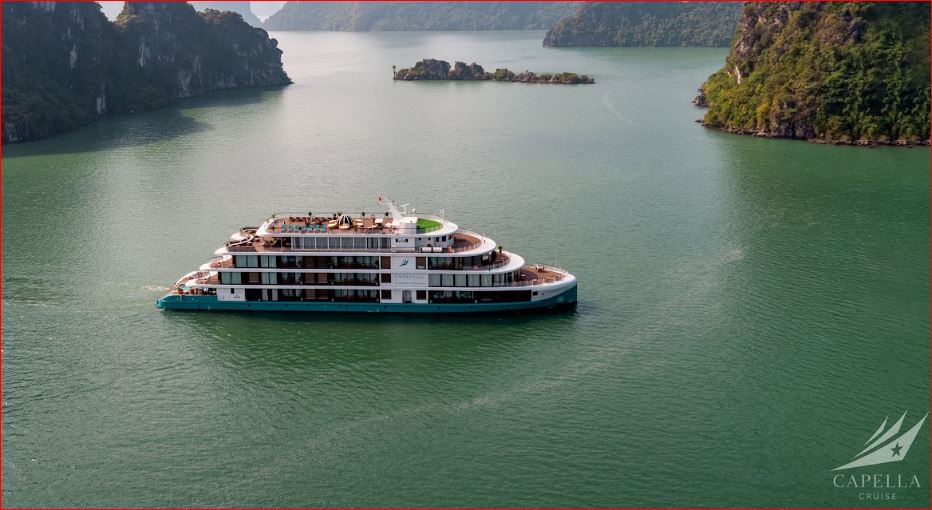 Capella Cruise: 6-Star Luxury Superyacht in Lan Ha Bay
