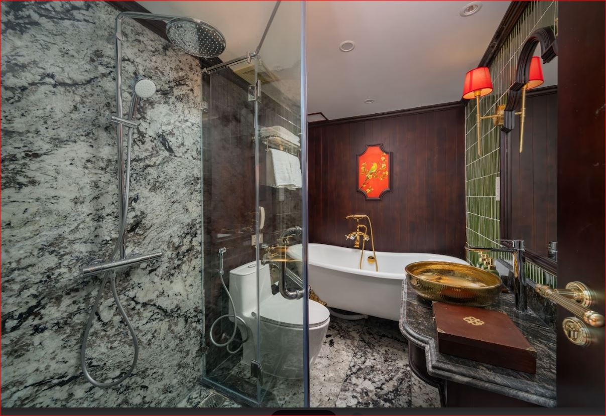 Indochine Grand Luxury Cruise: 5.5-Star Lan Ha Bay (2-3 Days)