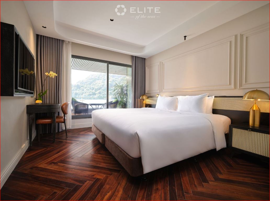 Elite of the Seas: 6 Star Luxury Cruise in Lan Ha Bay