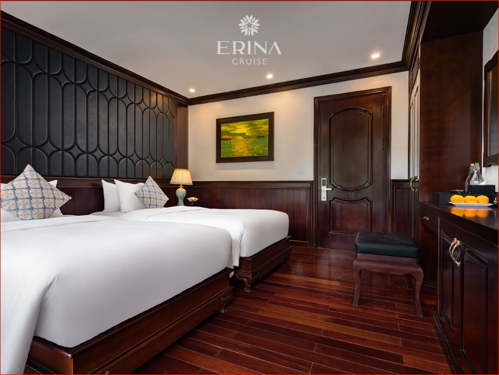 Erina Cruise: 5-Star Luxury Superyacht in Lan Ha Bay