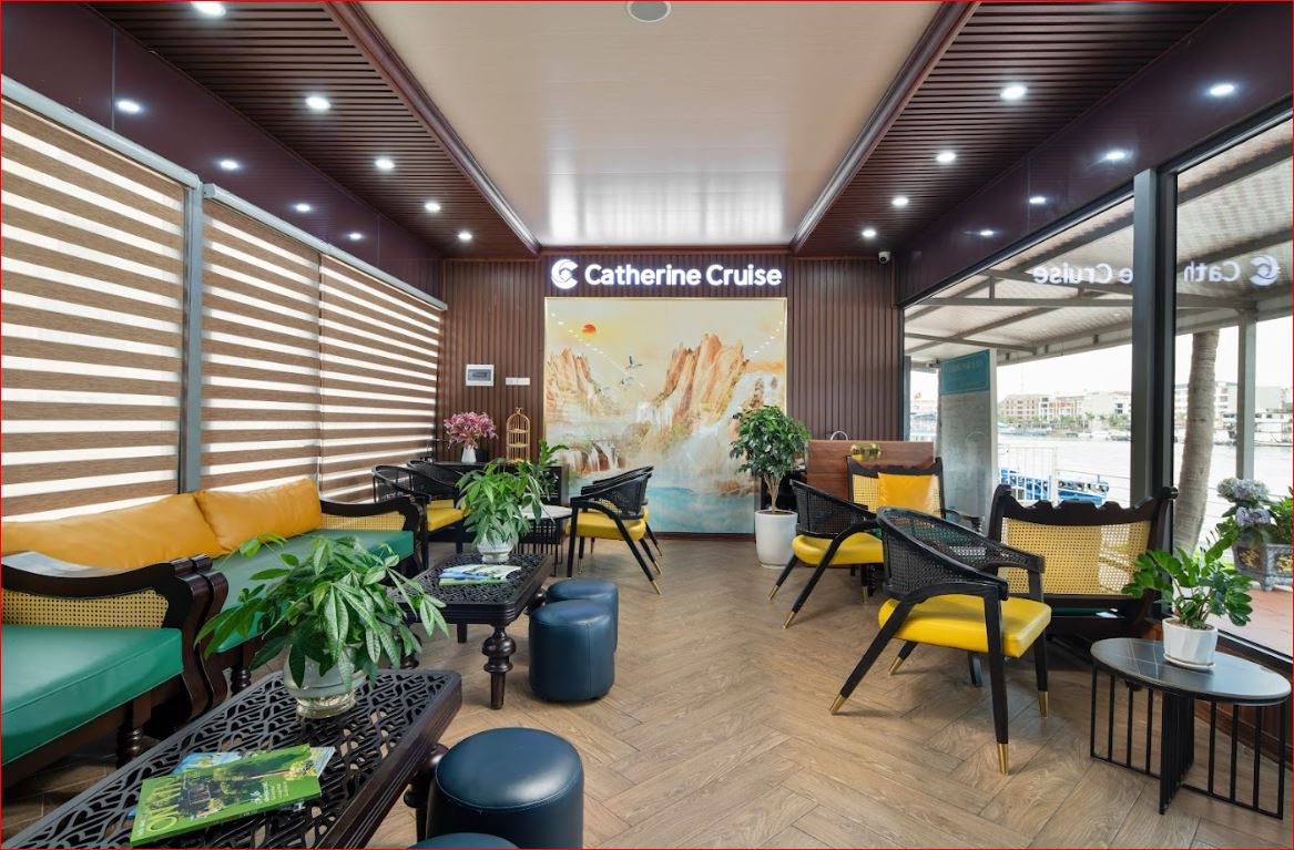 Catherine Cruise: 6-Star Luxury Superyacht in Ha Long Bay