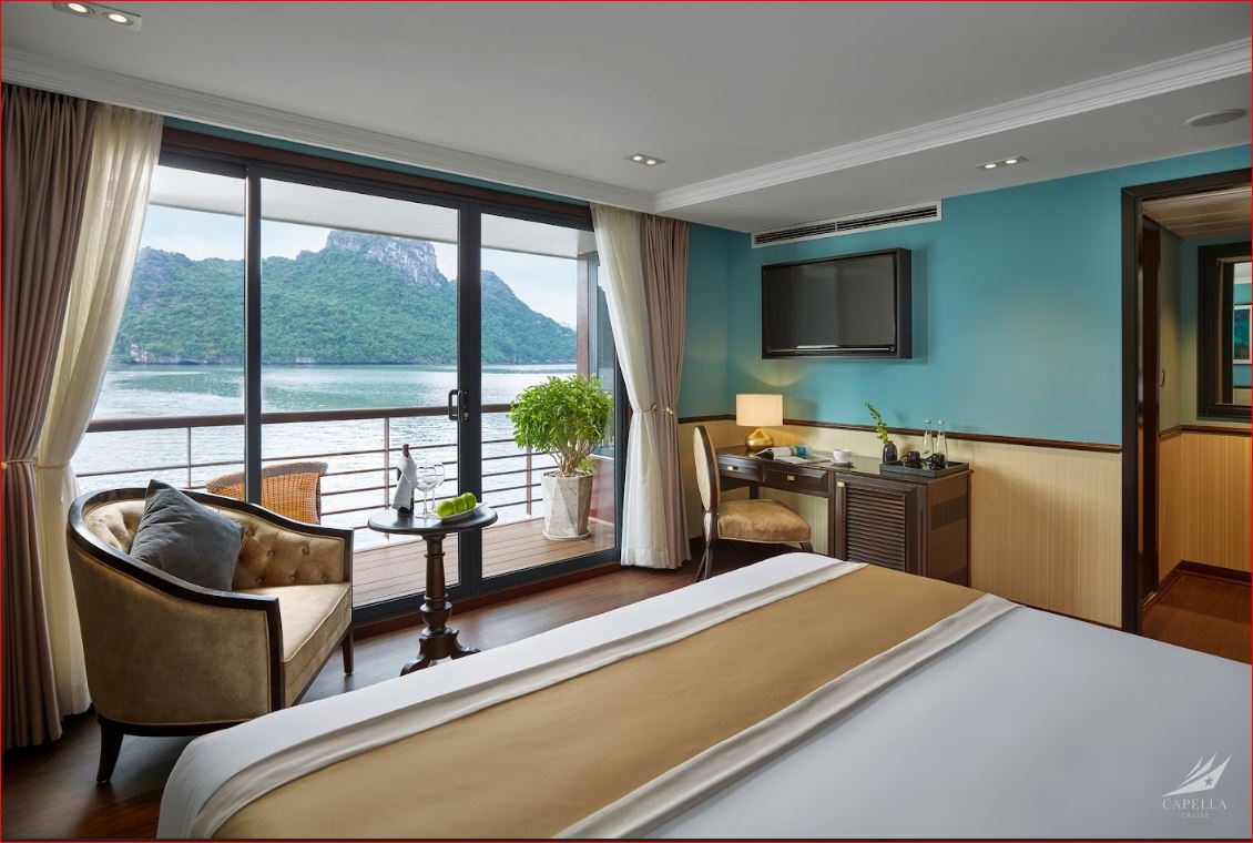 Capella Cruise: 6-Star Luxury Superyacht in Lan Ha Bay