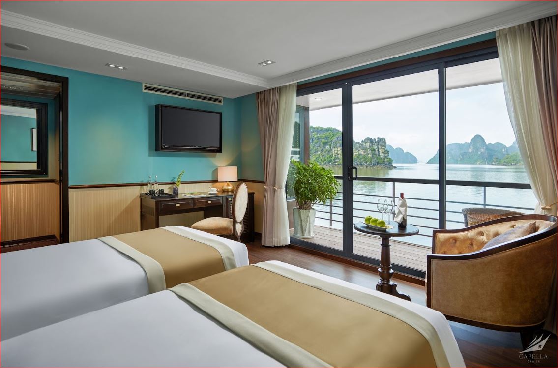 Capella Cruise: 6-Star Luxury Superyacht in Lan Ha Bay