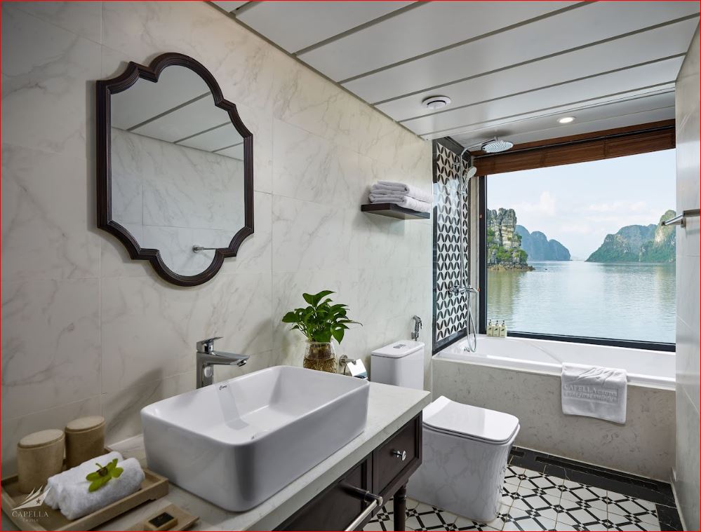 Capella Cruise: 6-Star Luxury Superyacht in Lan Ha Bay