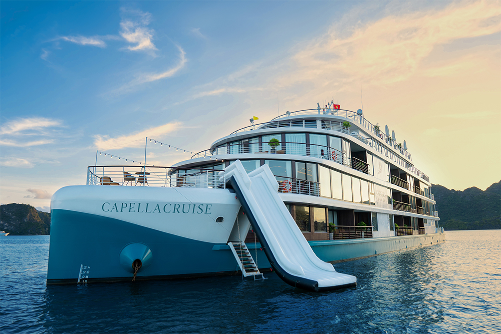 Capella Cruise: 6-Star Luxury Superyacht in Lan Ha Bay