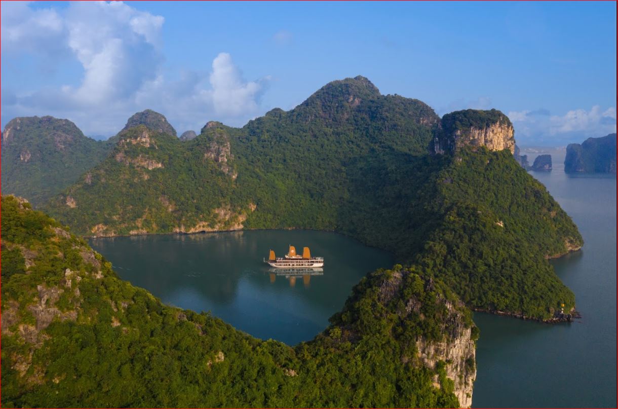 Peony Cruise: 5-Star Boutique Luxury in Lan Ha Bay