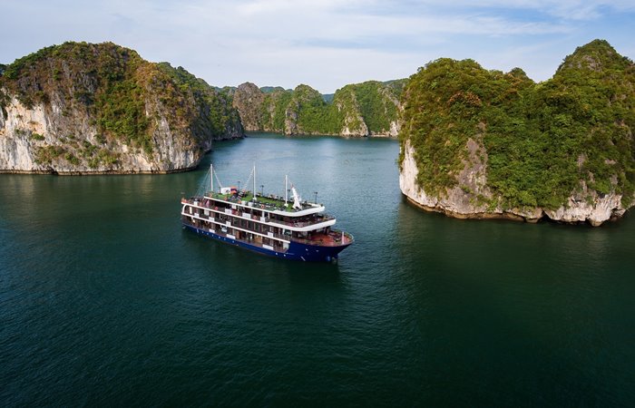 La Pandora 4.5-Star Cruise: Lan Ha Bay 2 & 3 Day Tours