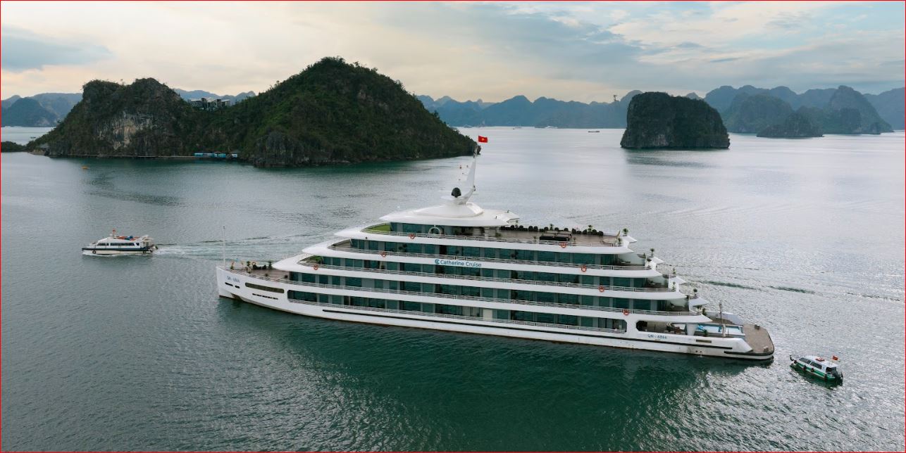 Catherine Cruise: 6-Star Luxury Superyacht in Ha Long Bay