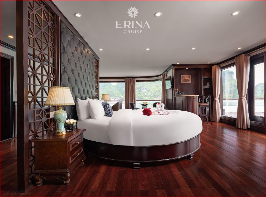 Erina Cruise: 5-Star Luxury Superyacht in Lan Ha Bay