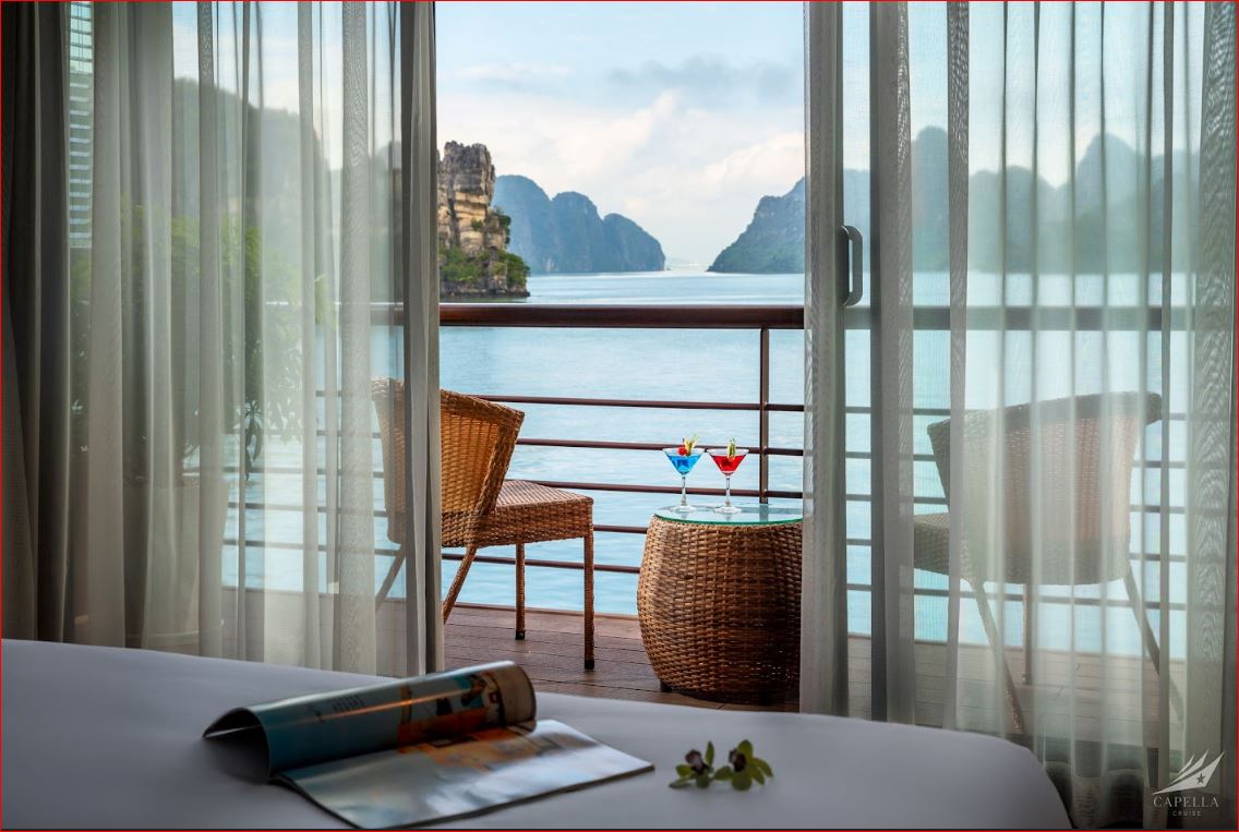 Capella Cruise: 6-Star Luxury Superyacht in Lan Ha Bay