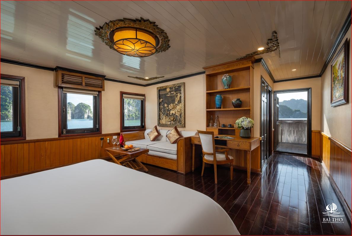 Treasure Junk: Boutique 4.5-Star Cruise in Bai Tu Long Bay
