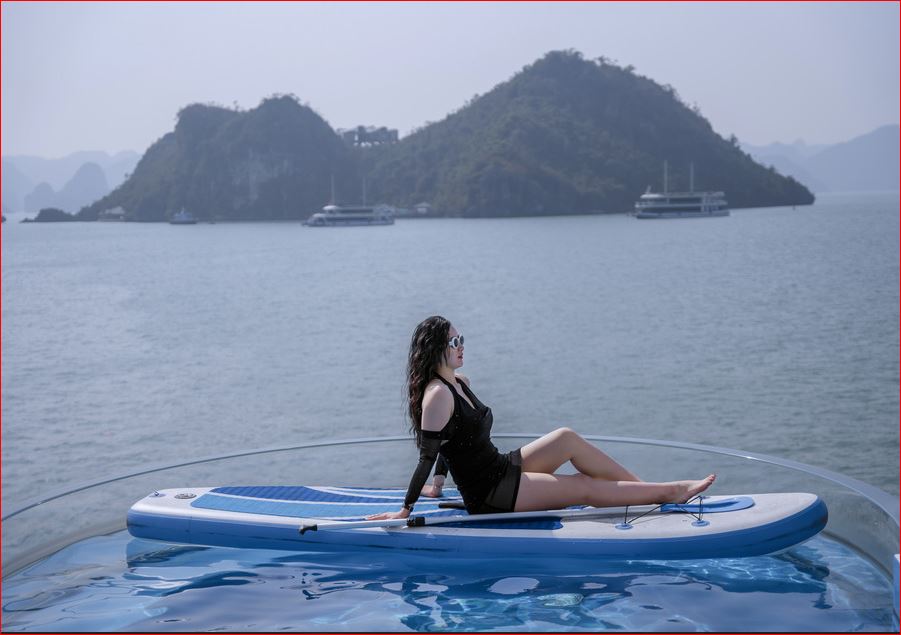 Luna Halong Cruise: Luxury 550-Guest & First Glass-Bottom Pool