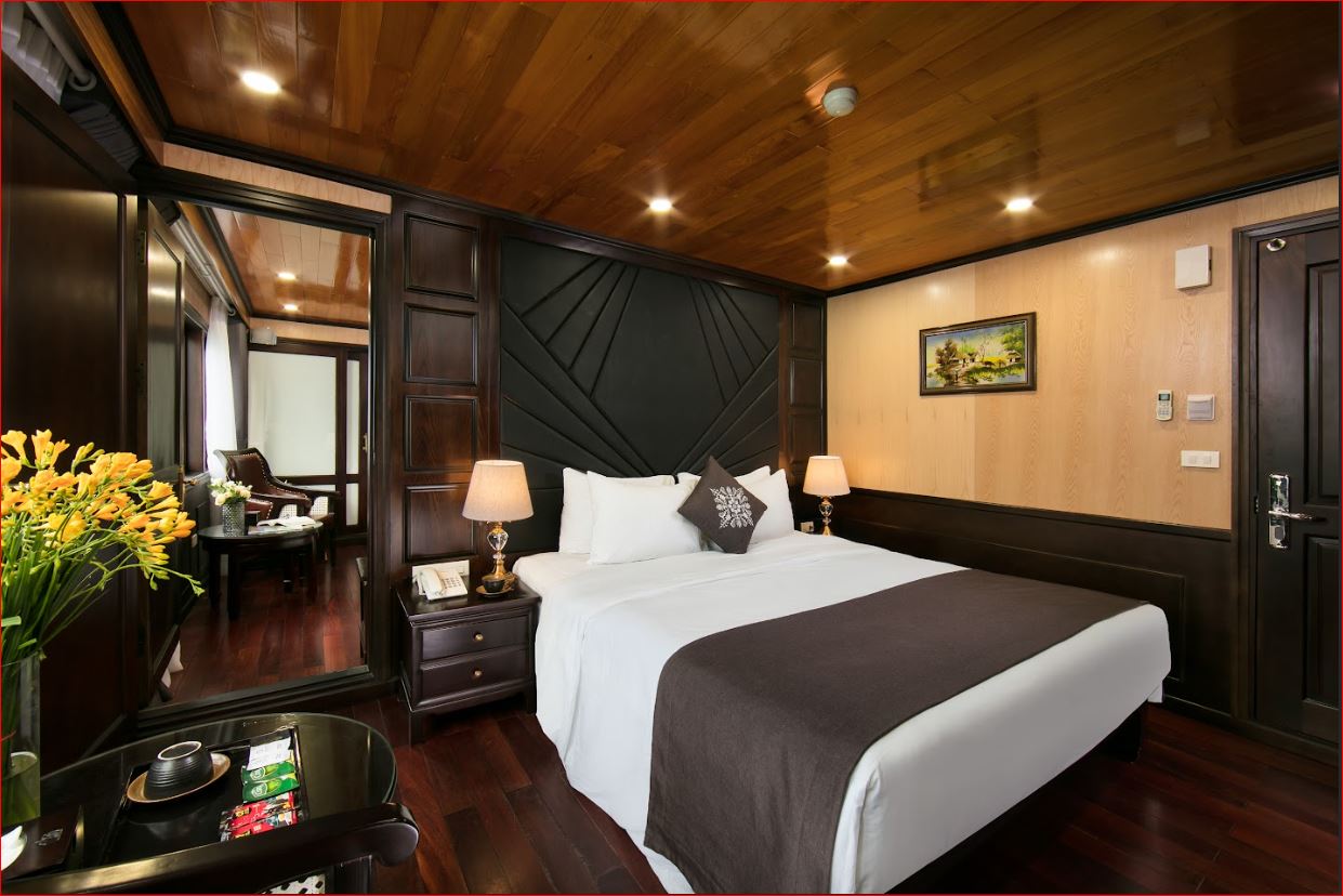 La Regina Royal: Luxury 4 Star Cruise in Ha Long Bay