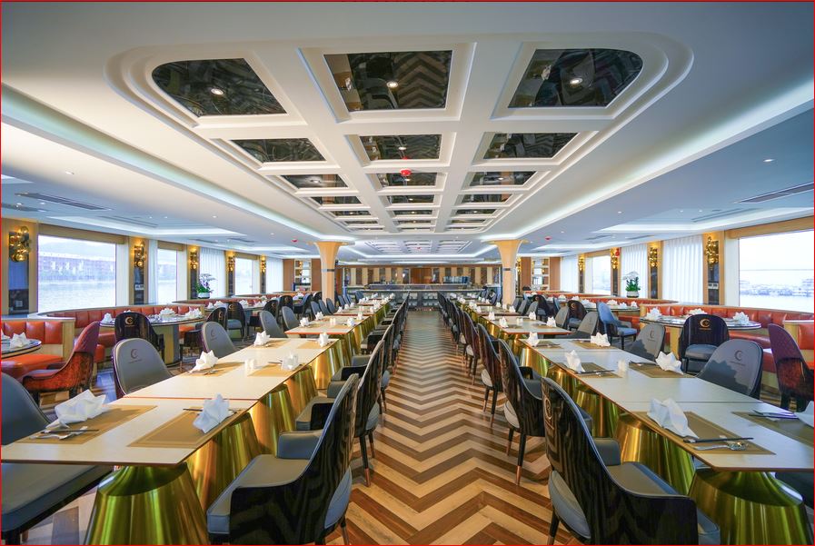 Luna Halong Cruise: Luxury 550-Guest & First Glass-Bottom Pool
