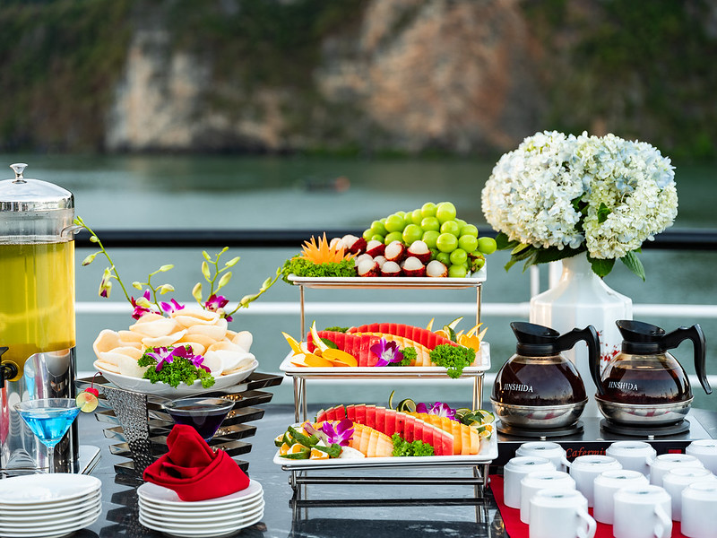 La Casta Regal 5 – Star Cruise: Exclusive Lan Ha Bay Discovery