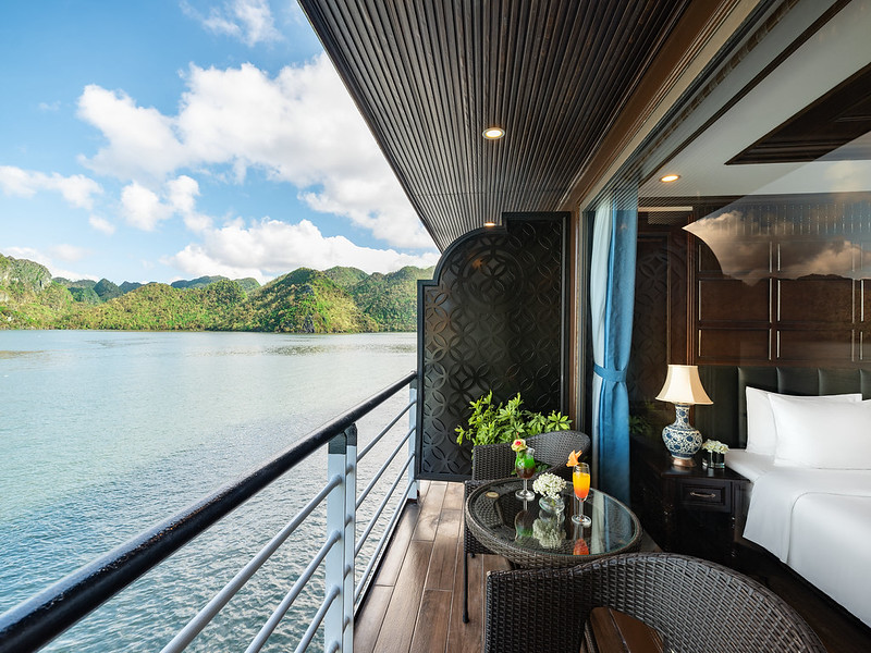 La Casta Regal 5 – Star Cruise: Exclusive Lan Ha Bay Discovery