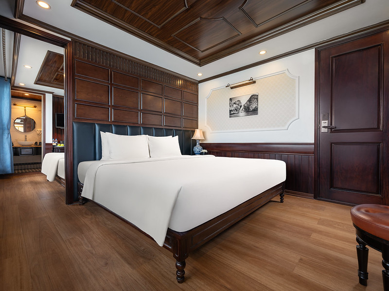 La Casta Regal 5 – Star Cruise: Exclusive Lan Ha Bay Discovery