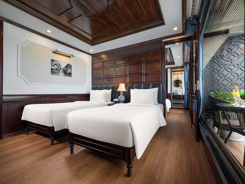 La Casta Regal 5 – Star Cruise: Exclusive Lan Ha Bay Discovery