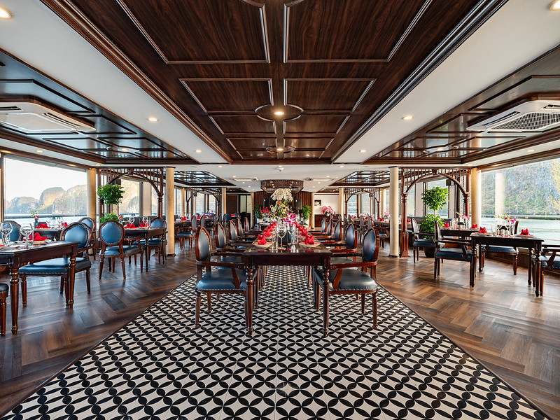 La Casta Regal 5 – Star Cruise: Exclusive Lan Ha Bay Discovery