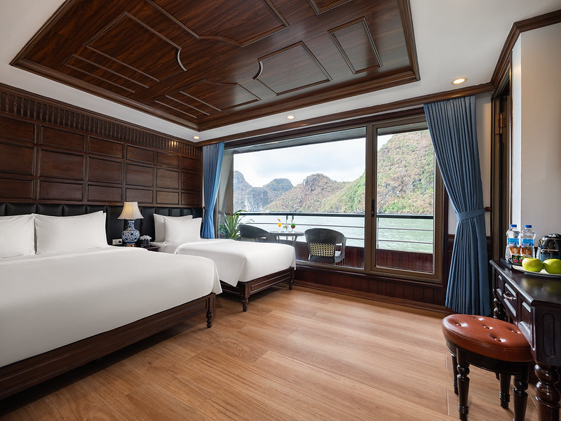 La Casta Regal 5 – Star Cruise: Exclusive Lan Ha Bay Discovery