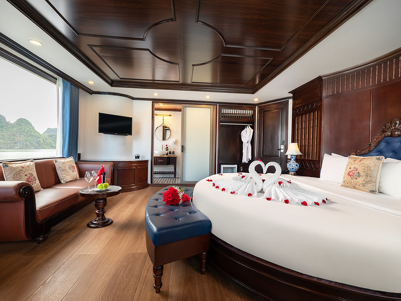 La Casta Regal 5 – Star Cruise: Exclusive Lan Ha Bay Discovery