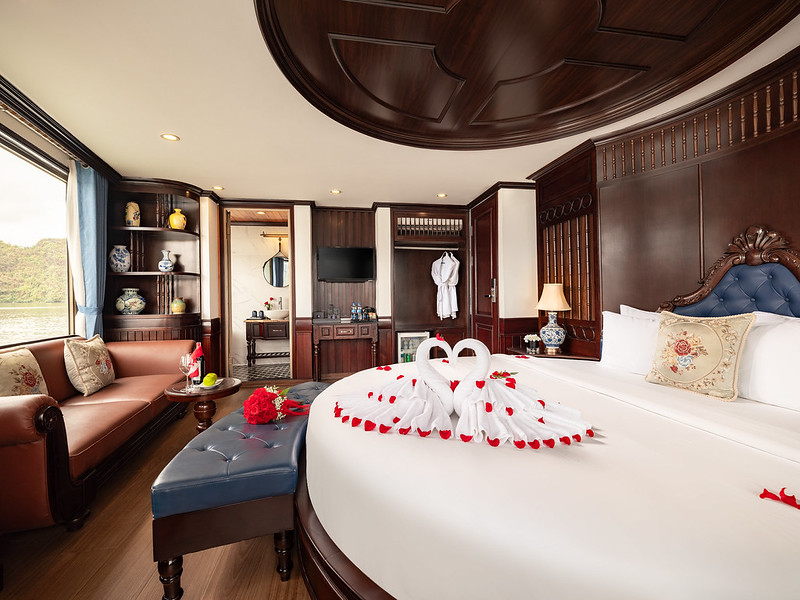 La Casta Regal 5 – Star Cruise: Exclusive Lan Ha Bay Discovery