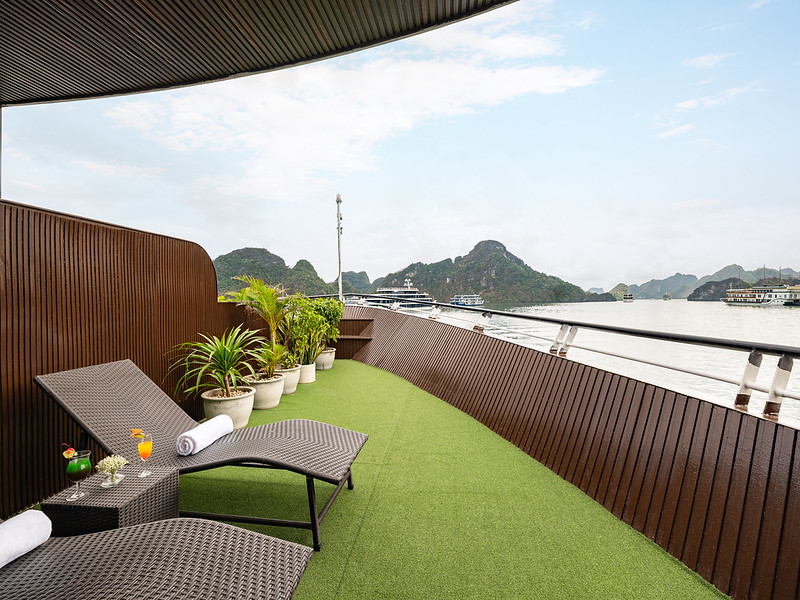 La Casta Regal 5 – Star Cruise: Exclusive Lan Ha Bay Discovery