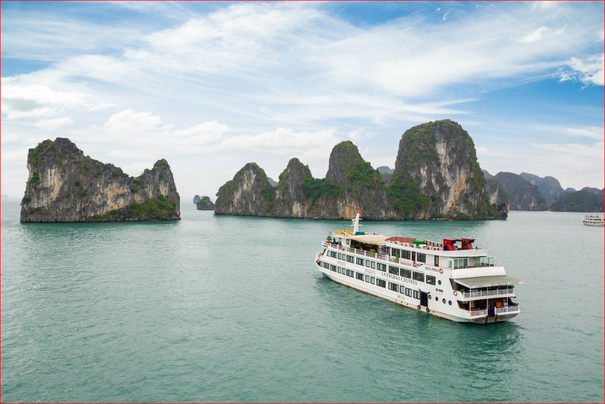 La Regina Royal: Luxury 4 Star Cruise in Ha Long Bay