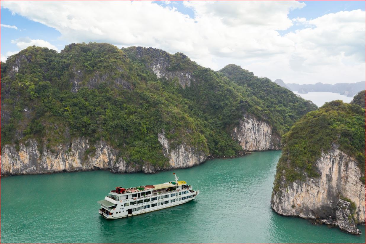 La Regina Royal: Luxury 4 Star Cruise in Ha Long Bay