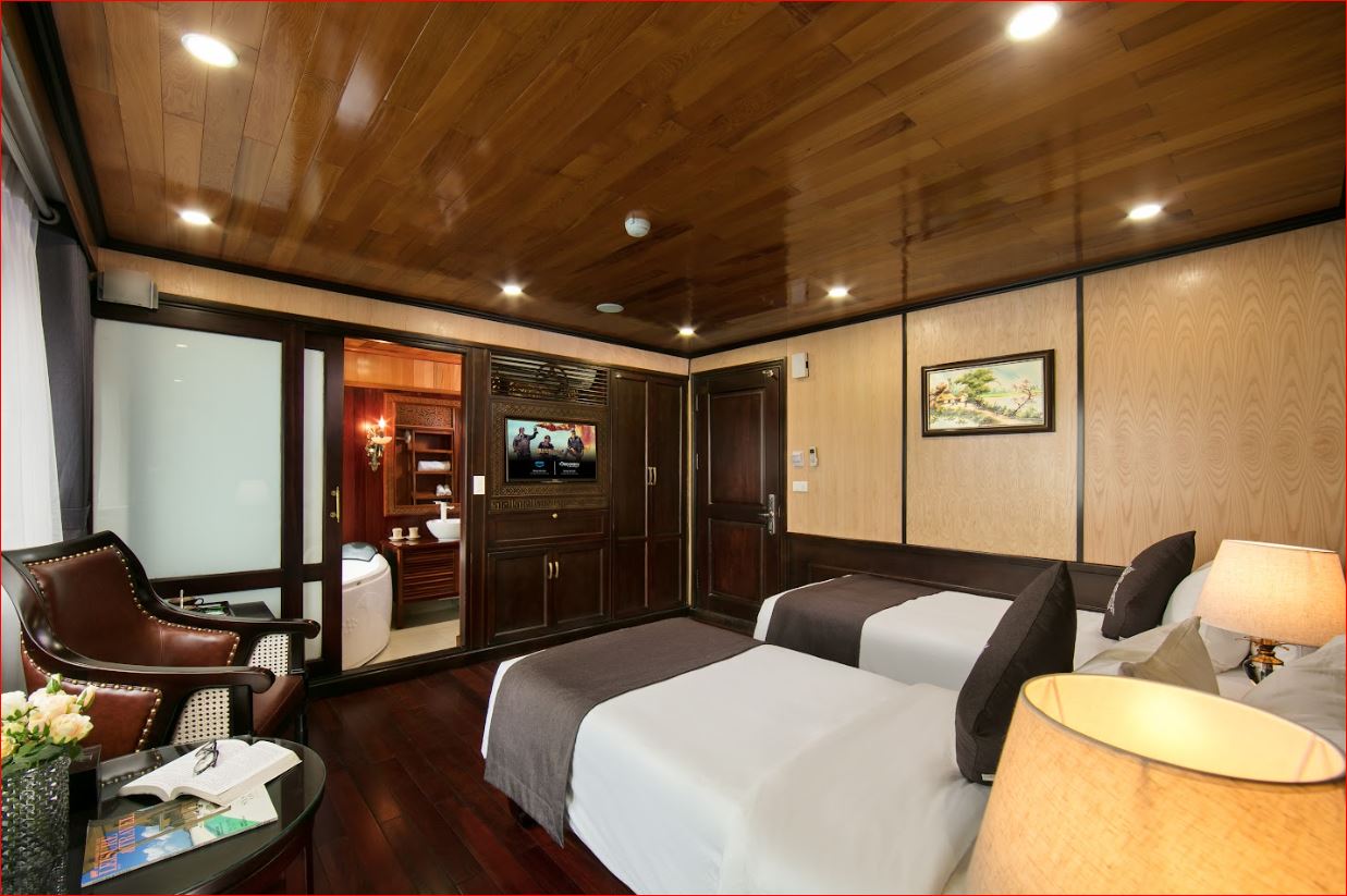 La Regina Royal: Luxury 4 Star Cruise in Ha Long Bay