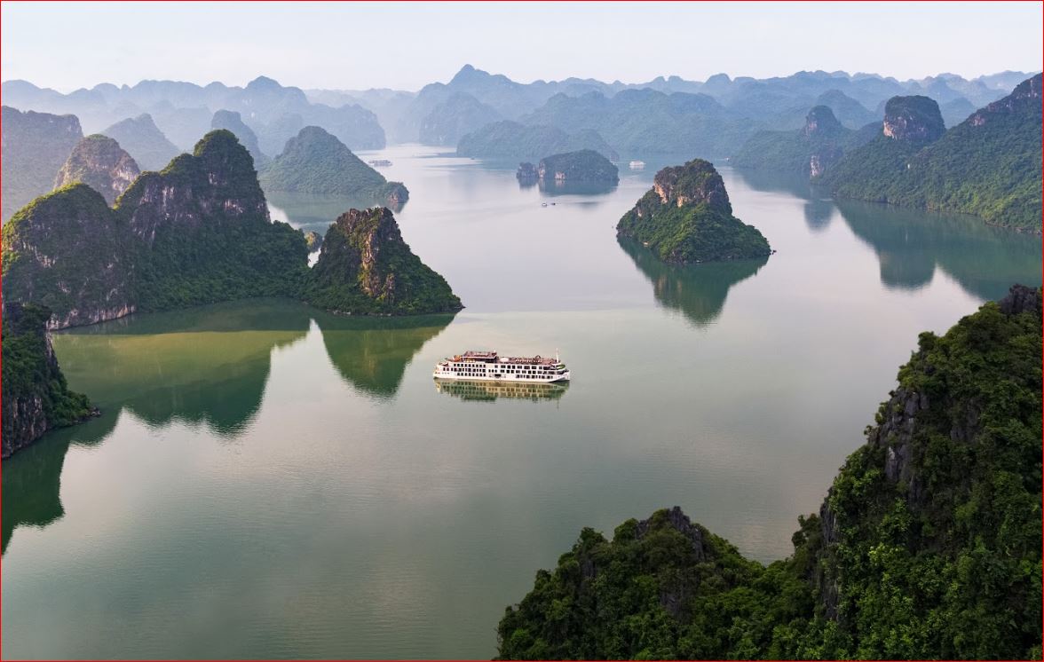 Indochine Premium – Elite Class: 6 Star Halong Bay Cruise