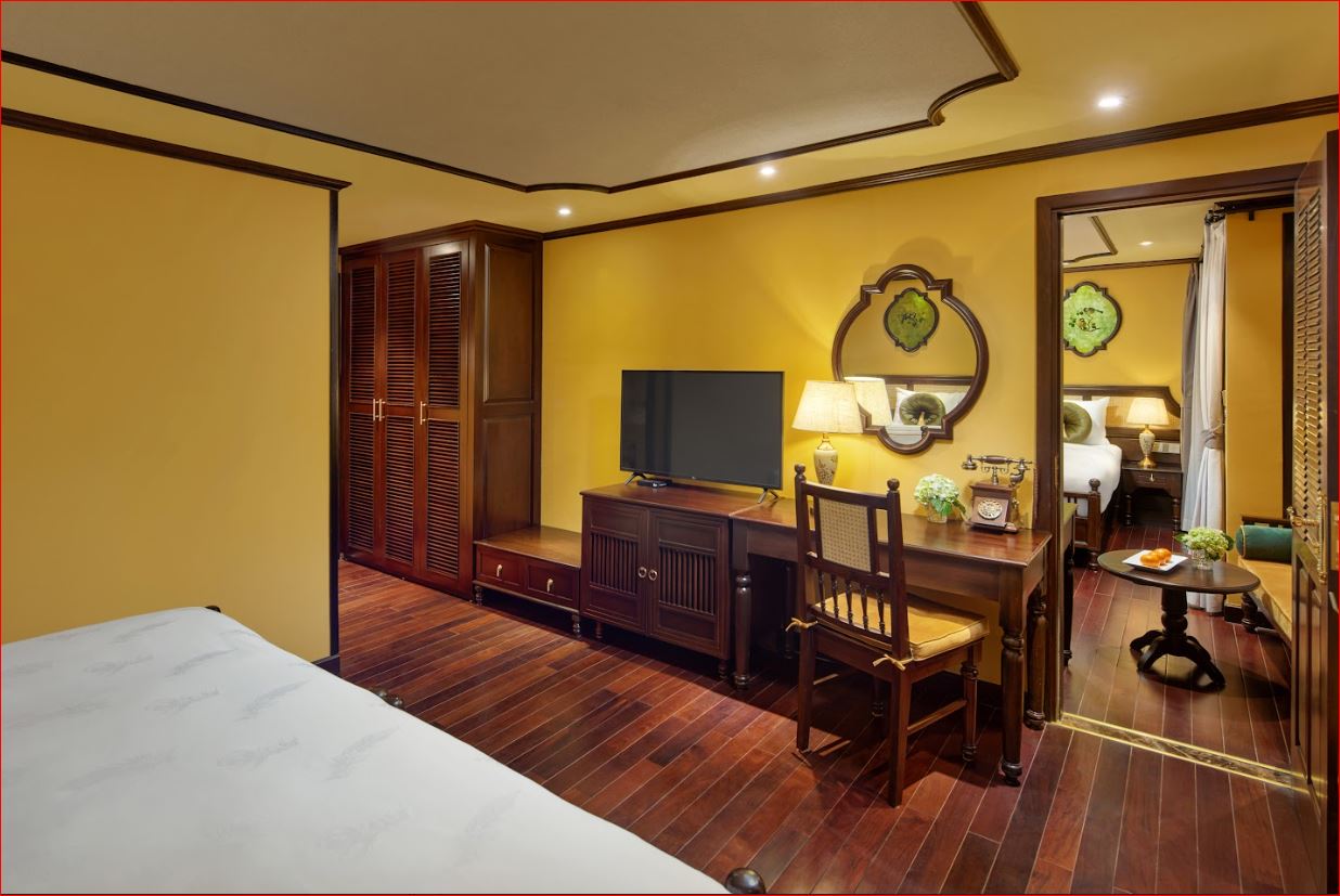 Indochine Premium – Elite Class: 6 Star Halong Bay Cruise